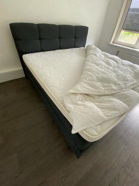 Mooie nette boxspring