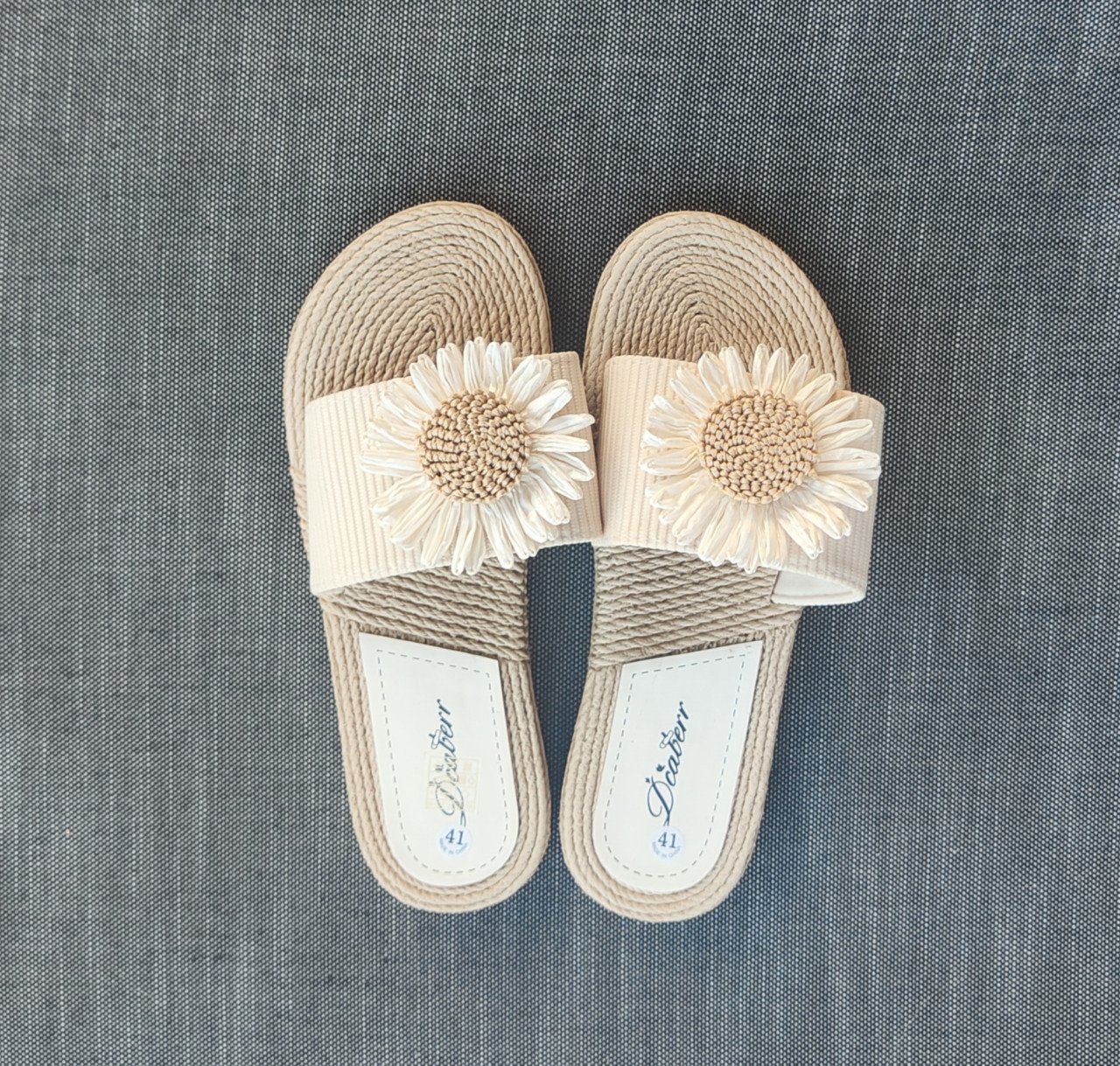 Vrolijke vrouwelijke slippers - merk Diaterr - mt. 41