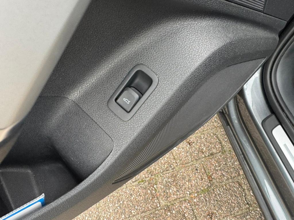 Audi Q2 35 tfsi s edition