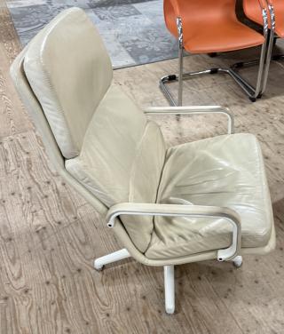 Artifort Fauteuil f154/156
