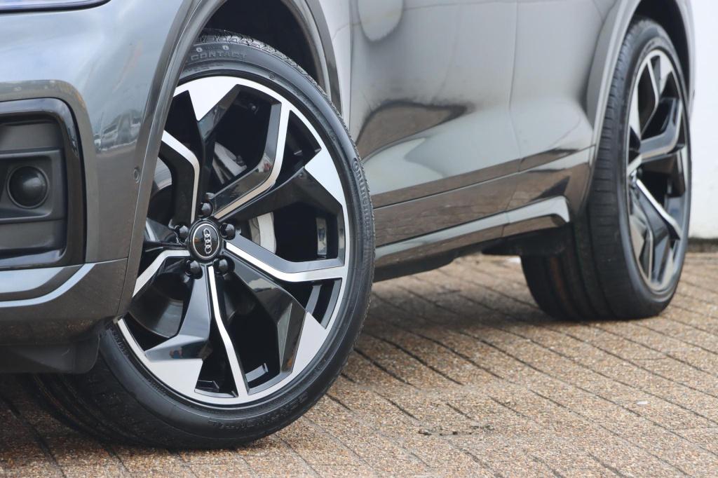 Audi Q5 sportback 50 tfsi e s edition competition 299pk s-tronic | soh 92,3