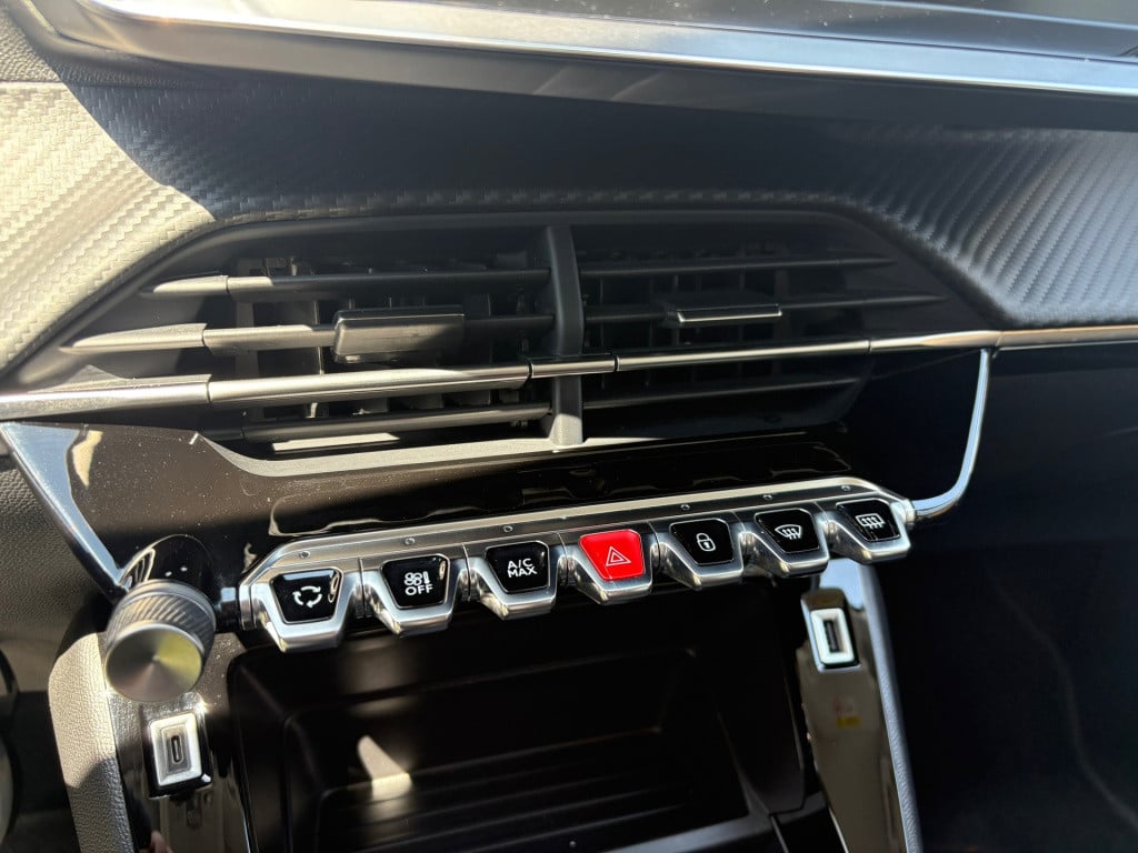 Peugeot 208 1.2 puretech allure pack