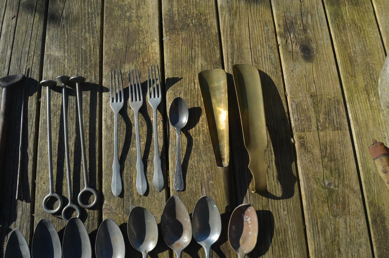 Divers oud bestek en aanverwante spullen