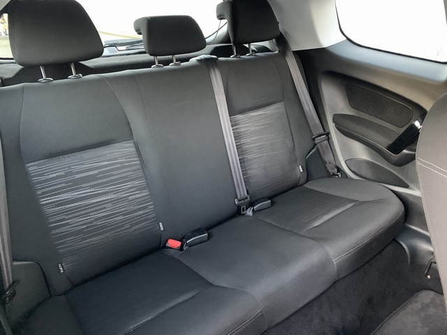 Peugeot 208 1.0 - v e r k o c h t