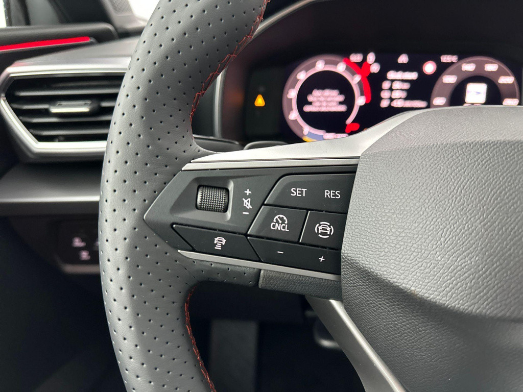 Seat Leon sportstourer fr phev first edition 1.5 tsi ehybrid 150kw / 204p