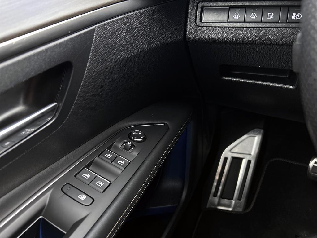 Peugeot 3008 hybrid 225 pk automaat gt | rijklaar | adaptive cruise | focal