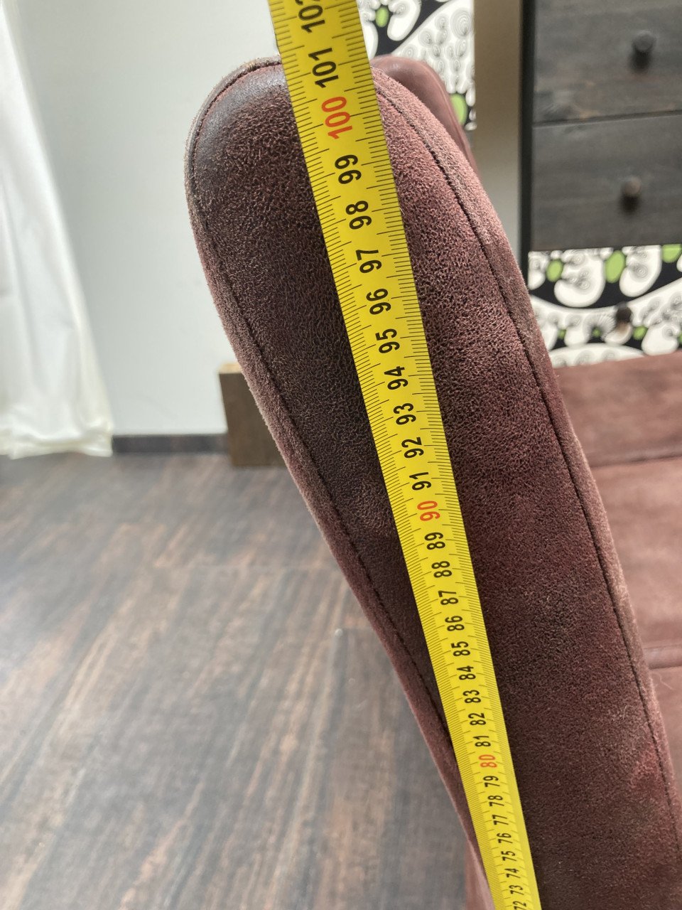 Te koop: tafel + 6 stoelen