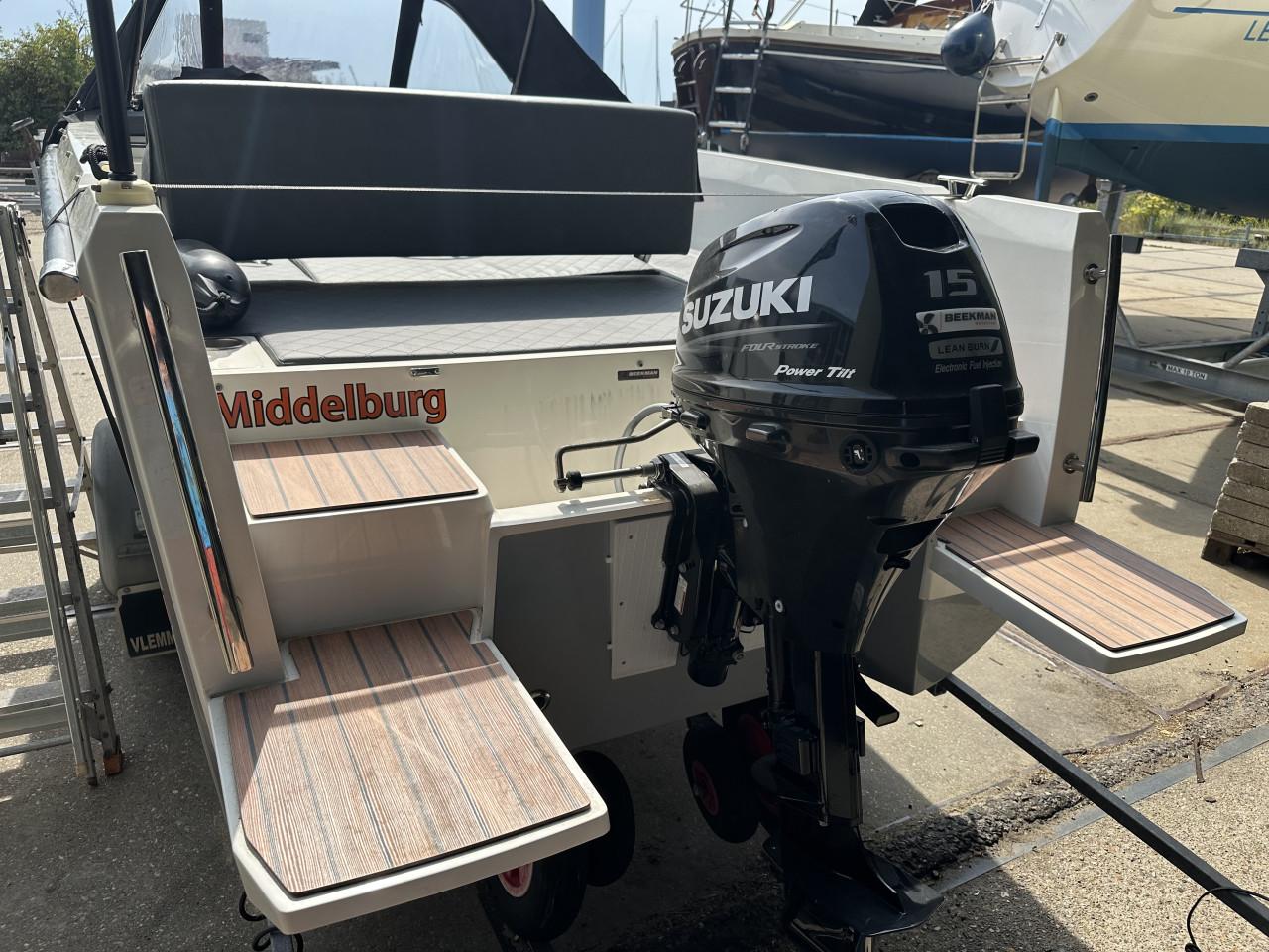 Tender - Namare 560 - Rebel - Suzuki 20 pk - Trailer