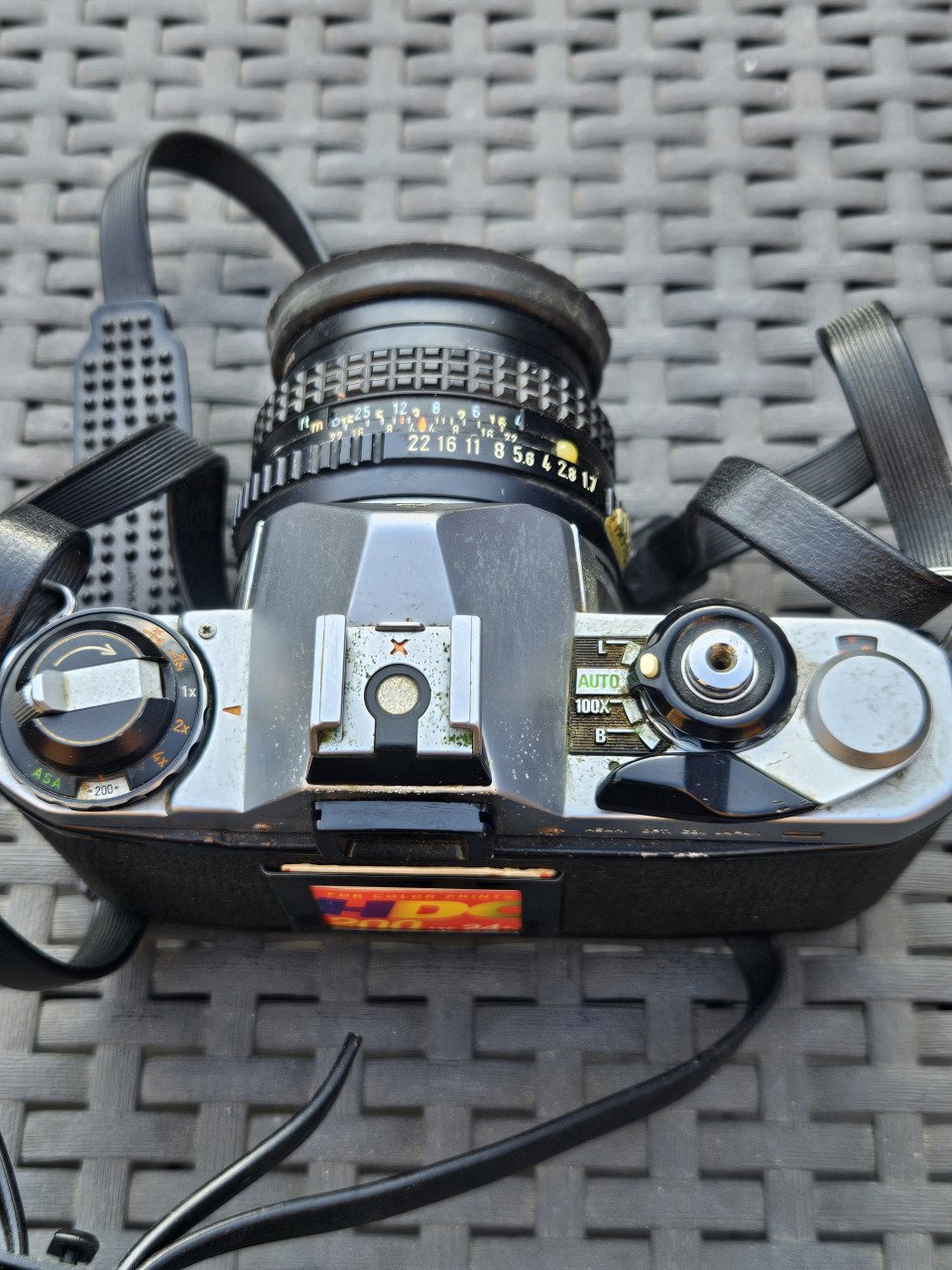 Analoge werkende Pentax asahi ME spiegelreflexcamera....
