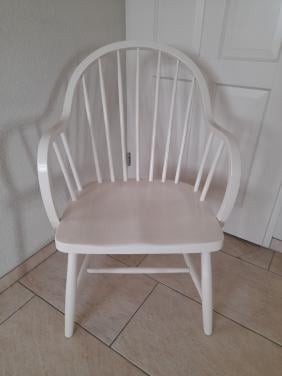 Leuke houten stoel (in goede staat)