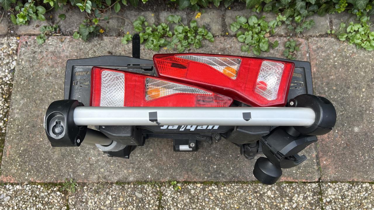 Uebler F24 fietsendrager / trekhaak montage voor 2 elektrische fietsen