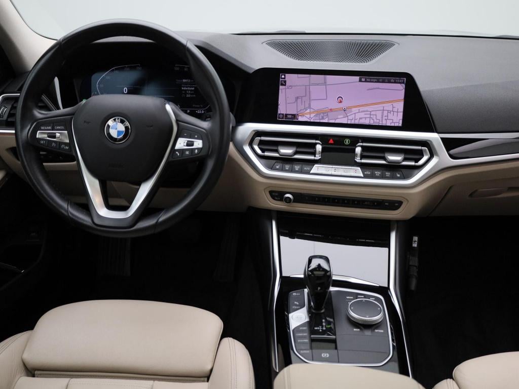 BMW 3-serie touring 318i sport line | automaat | apple carplay / android au