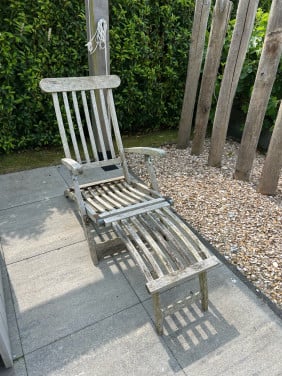 Houten ligbed ( verstelbaar)