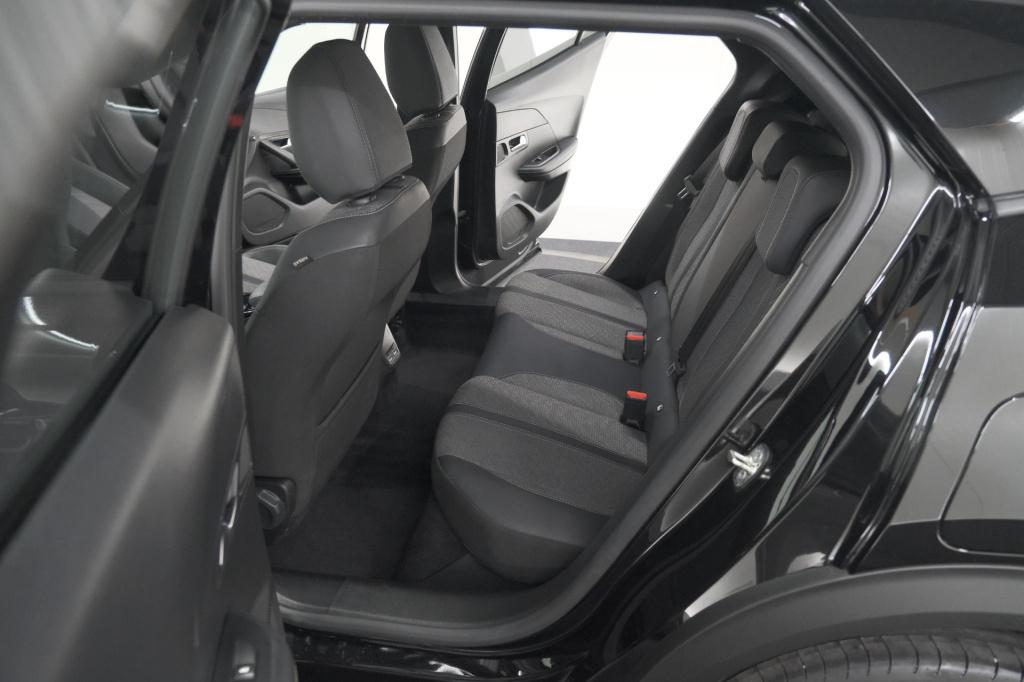 Peugeot 2008 puretech 100 allure | apple carplay | parkeersensoren | climat