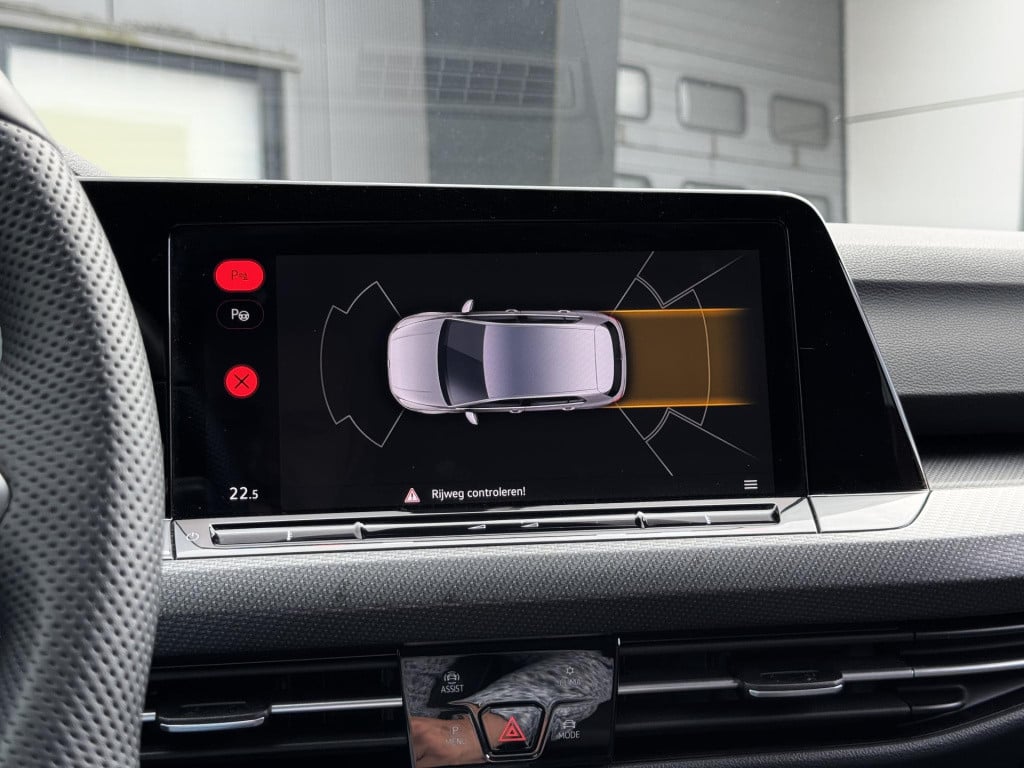 Volkswagen Golf 1.5 etsi r-line nl-auto! | panoramadak | harman/kardon | sp