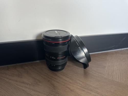 Canon EF 17-400mm F/4 L USM met zonnekap