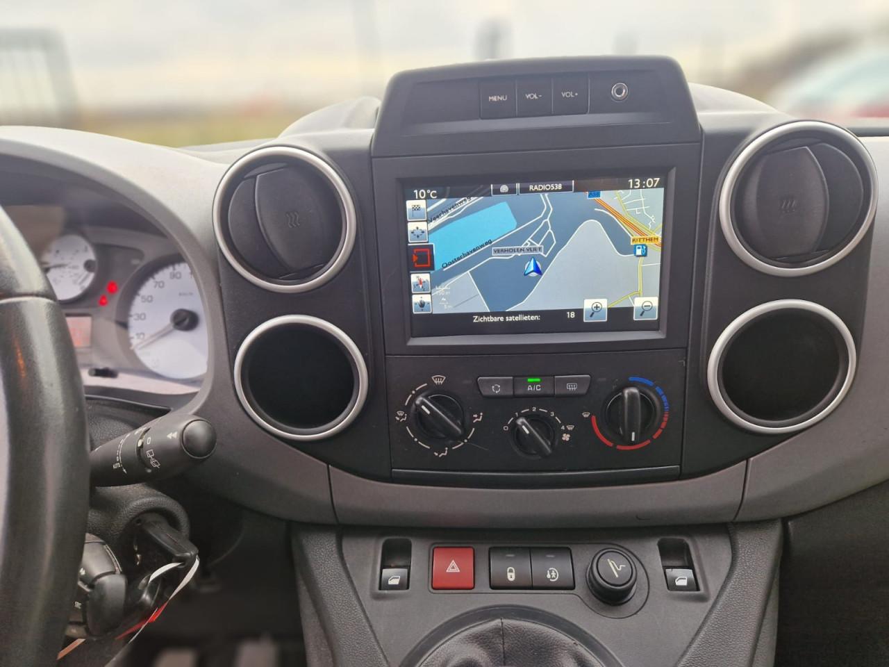 TE KOOP CITROEN BERLINGO 1.2 PURE TECH EURO 6 EERSTE EIGENAAR 5 PERSOONS