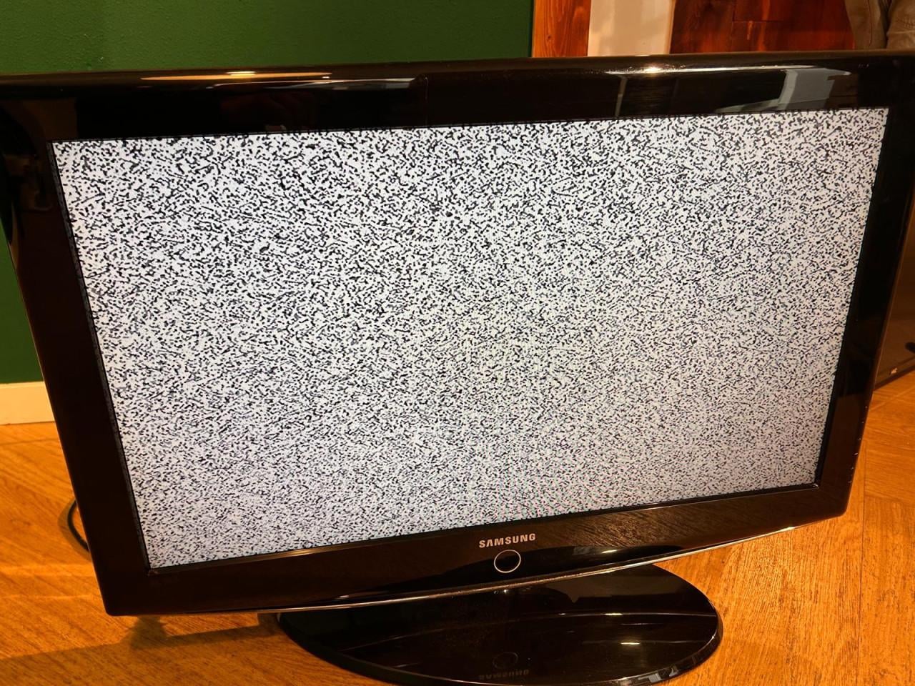 3 stuks tv te koop aangeboden