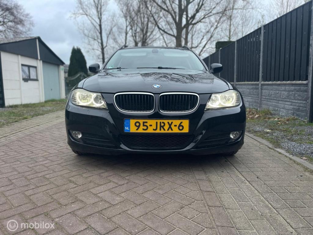 BMW 3-serie touring 318i business line