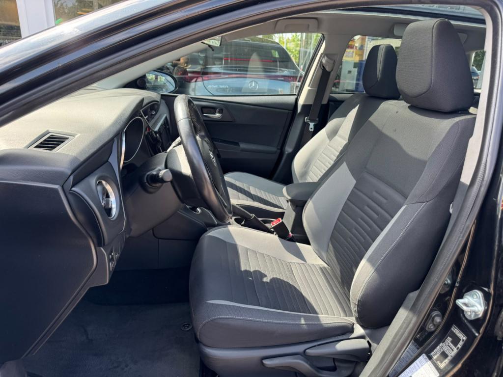 Toyota Auris touring sports 1.8 hybrid lease
