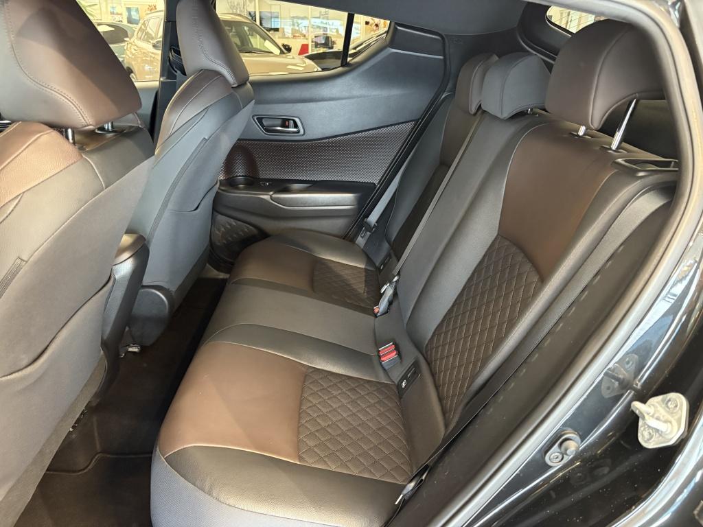 Toyota C-hr 1.2 first edition
