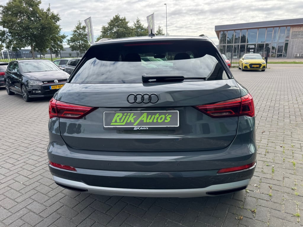 Audi Q3 35 tfsi advanced * matrix led * stoelverwarming * adaptive cruise c