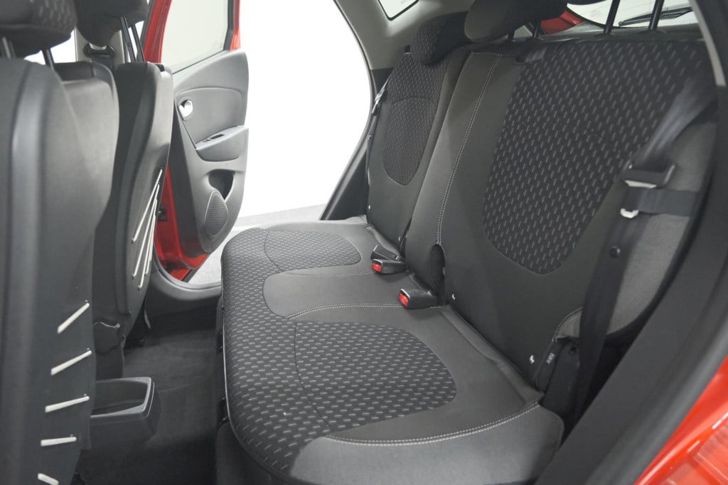 Renault Captur tce 90 intens | trekhaak | camera | dodehoekdetectie | navig