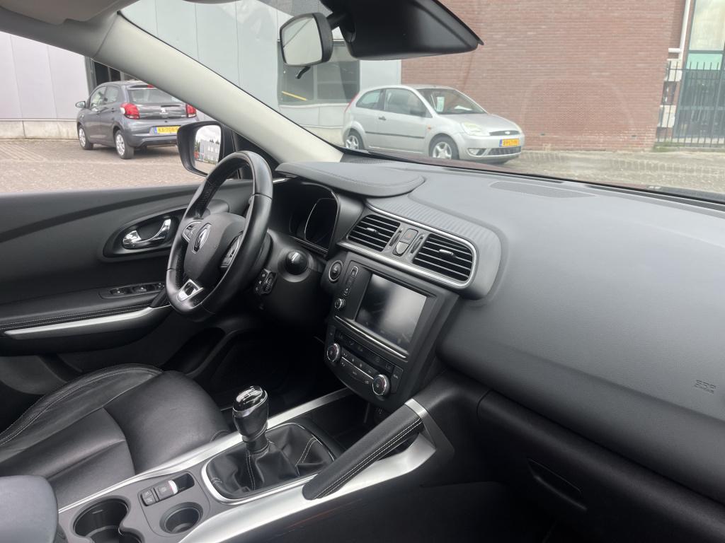Renault Kadjar 1.2 tce bose navi carplay stoelverw