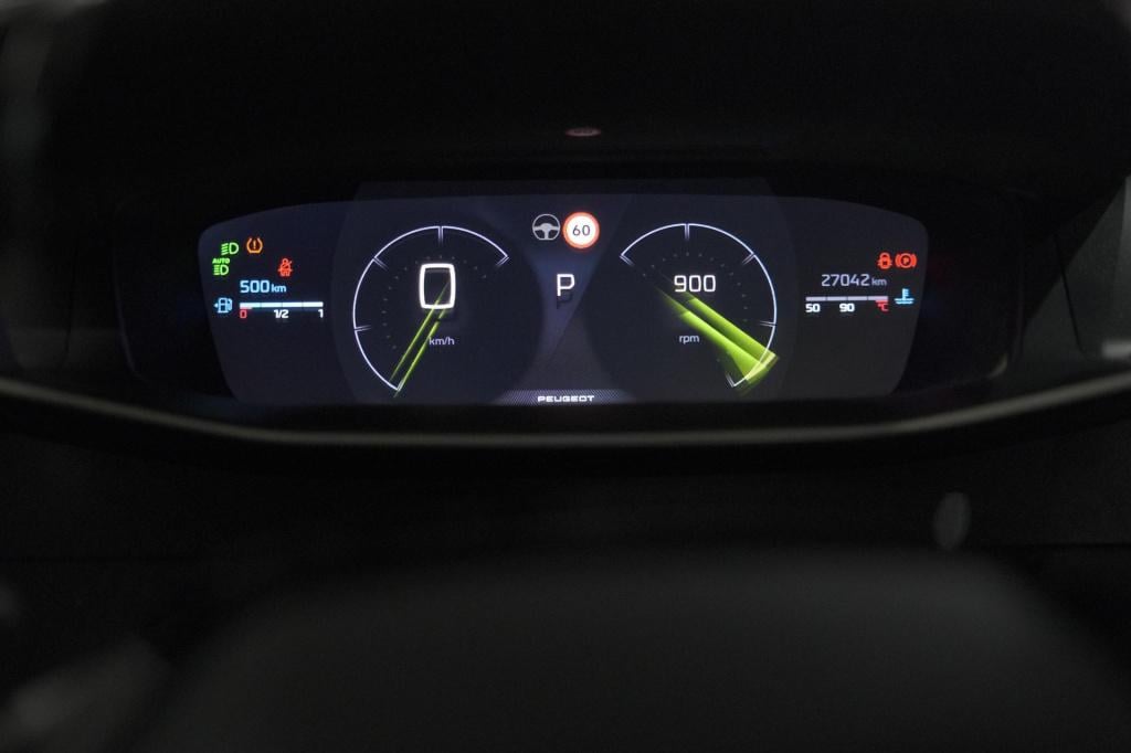 Peugeot 2008 puretech 130 eat8 gt | 360 camera | stoelmassage | adaptieve c