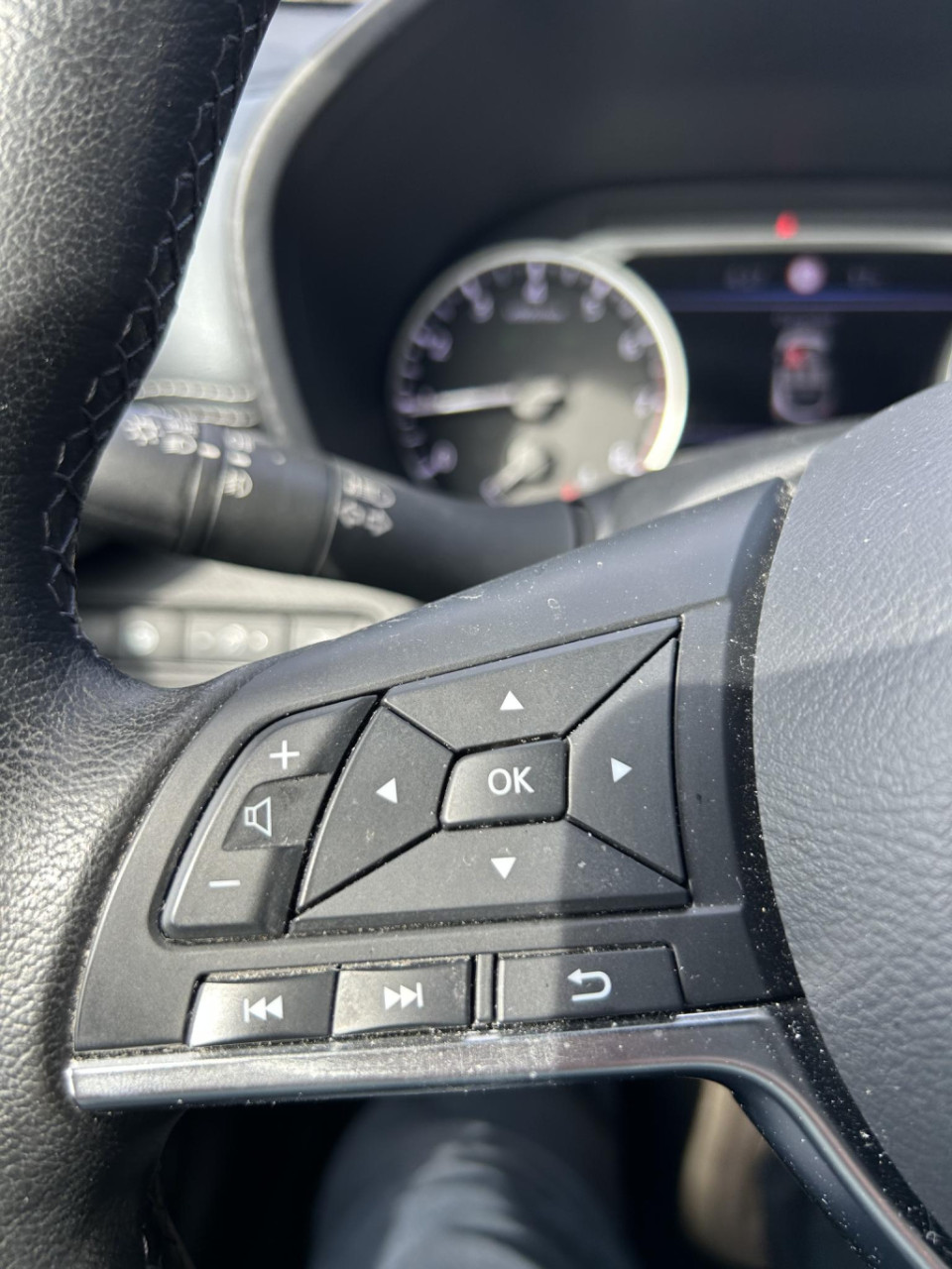 Nissan Juke 1.0 dig-t n-connecta