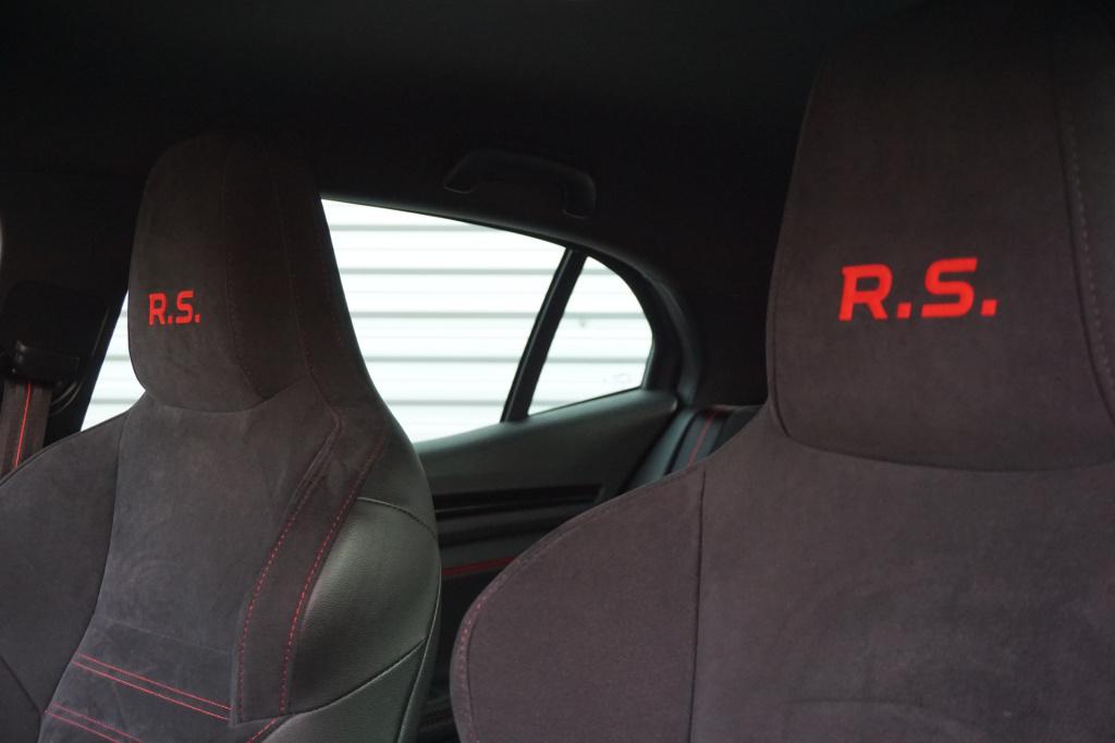 Renault Megane 1.8 tce 280 rs schaalstoelen / hud / xenon / camera / navi /
