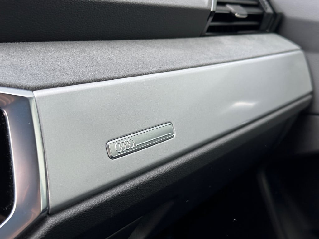Audi Q3 45 tfsi e 245pk advanced | trekhaak | dode hoek | elek. klep | rijk
