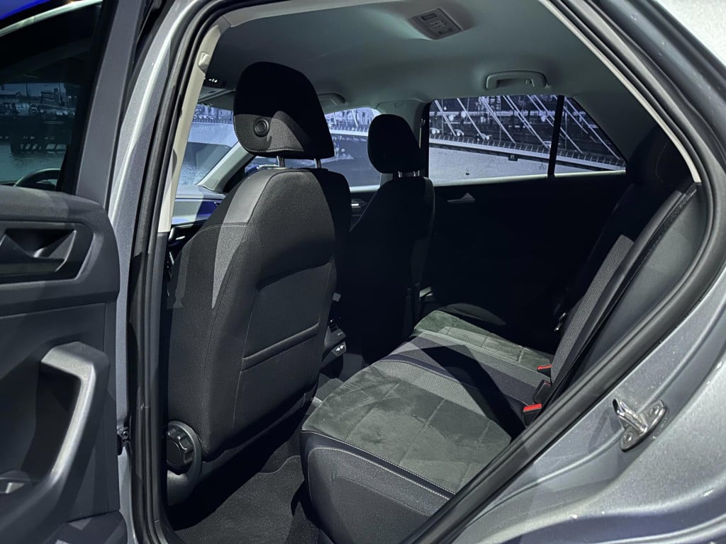 Volkswagen T-roc 1.5 tsi style*led*virtual*dab+*pdc v&a*trekhaak*navi*appco
