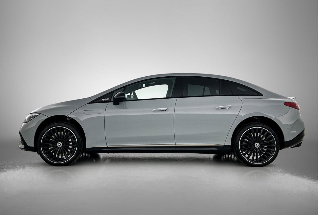 Mercedes-Benz Eqe 300 business solution amg 90 kwh | nightpakket | rijassis