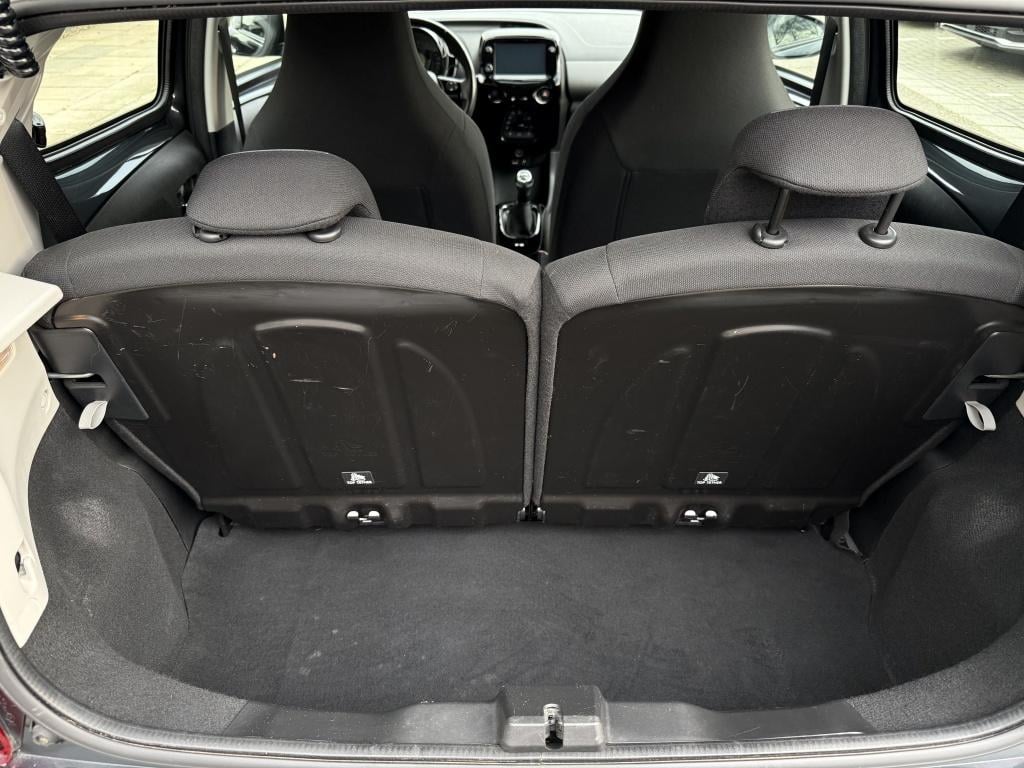 Peugeot 108 1.0 e-vti allure // apple carplay // android auto //