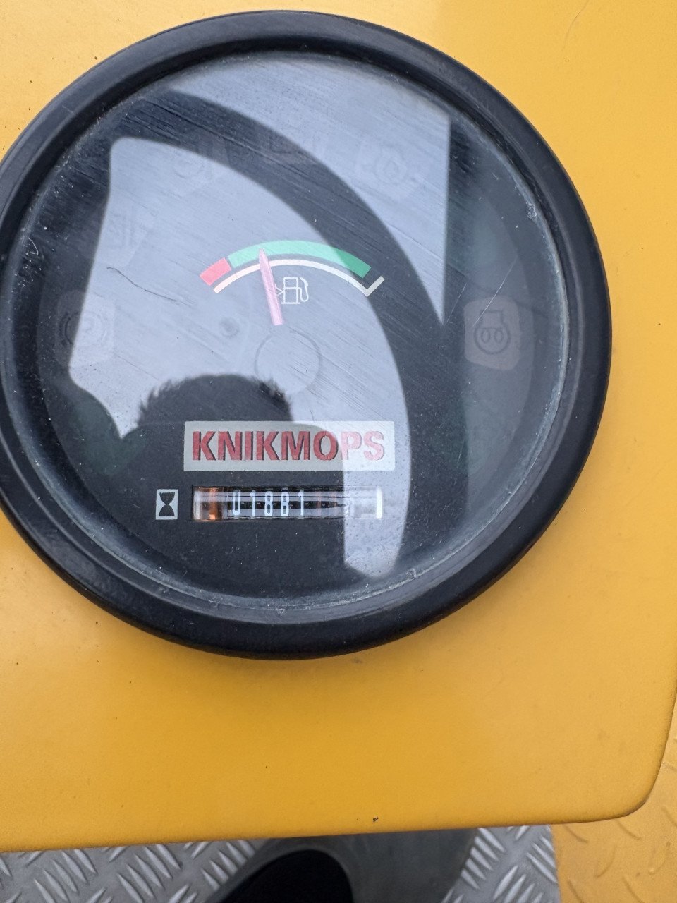 Knikmops 130
