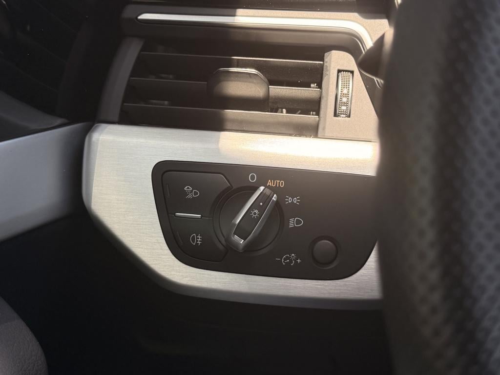 Audi A4 limousine 35 tfsi s edition competiton | matrix led | sfeerverlicht
