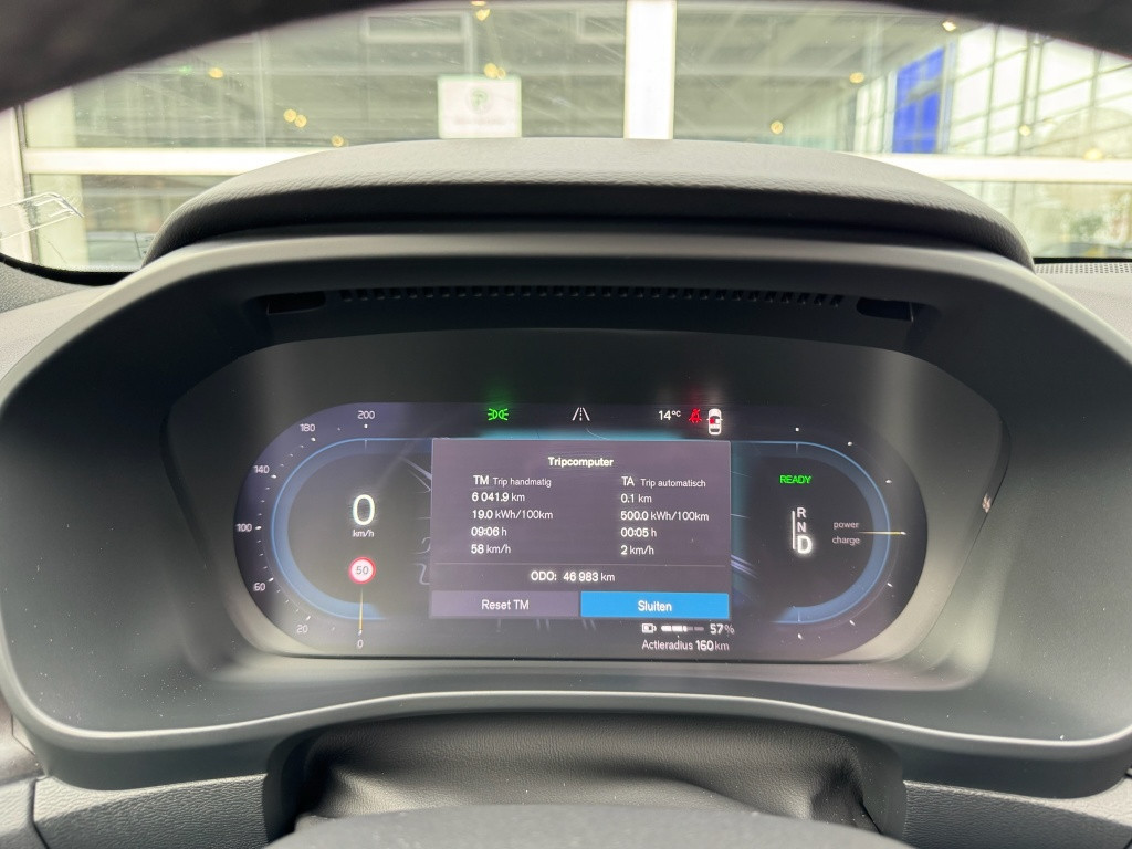 Volvo XC40 recharge ultimate 70kwh| panodak| adap.cruise| 360camera| h&k so