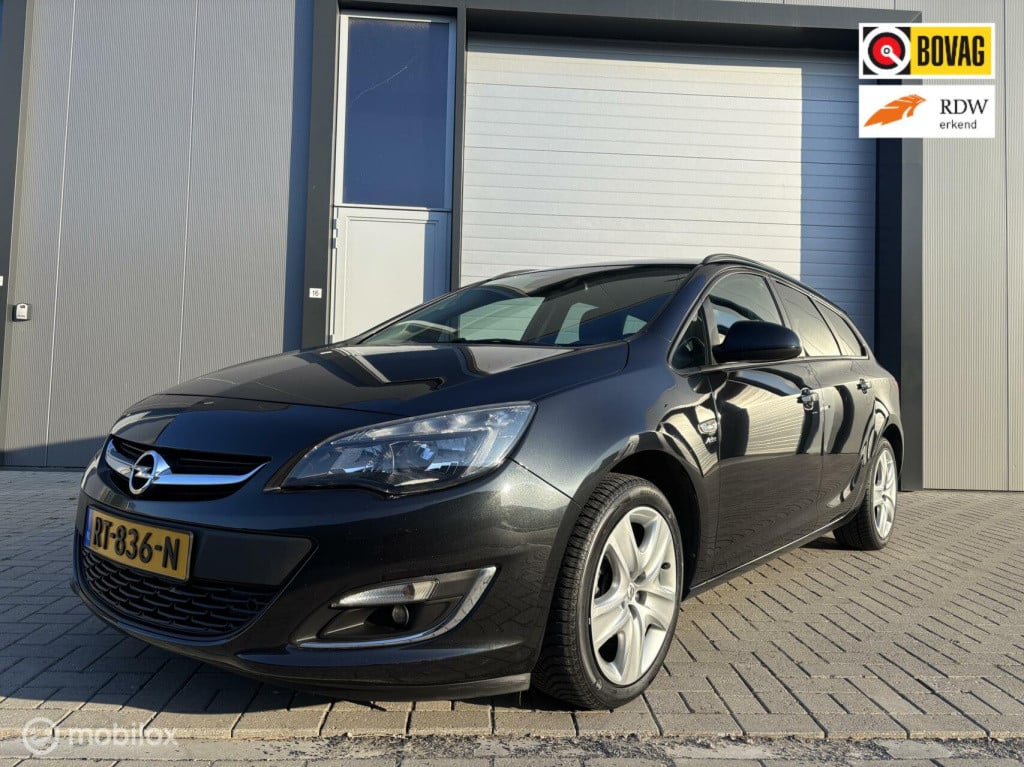 Opel Astra sports tourer 1.4 turbo design edition