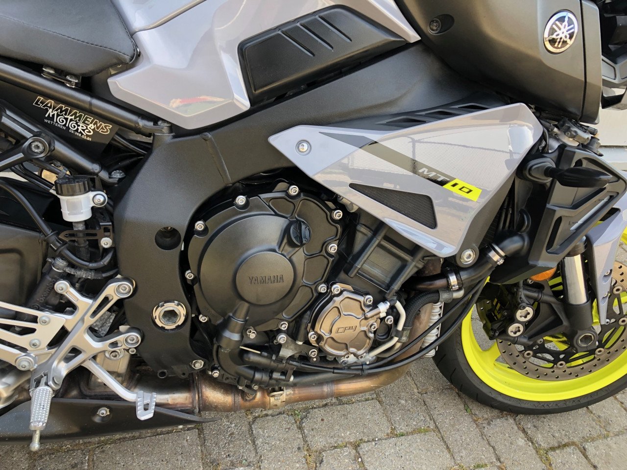 Yamaha MT10 ABS '16, 32dkm, cruisecontrol, shift-assist etc, rijklaar €8950