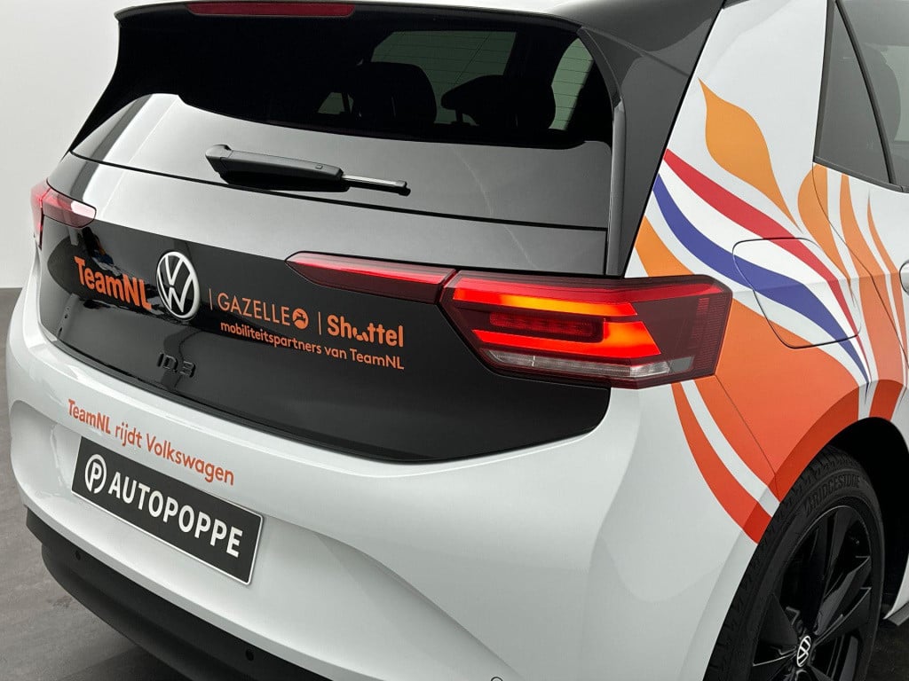 Volkswagen Id.3 black edition 52 kwh accu. 125 kw / 170 pk hatchba