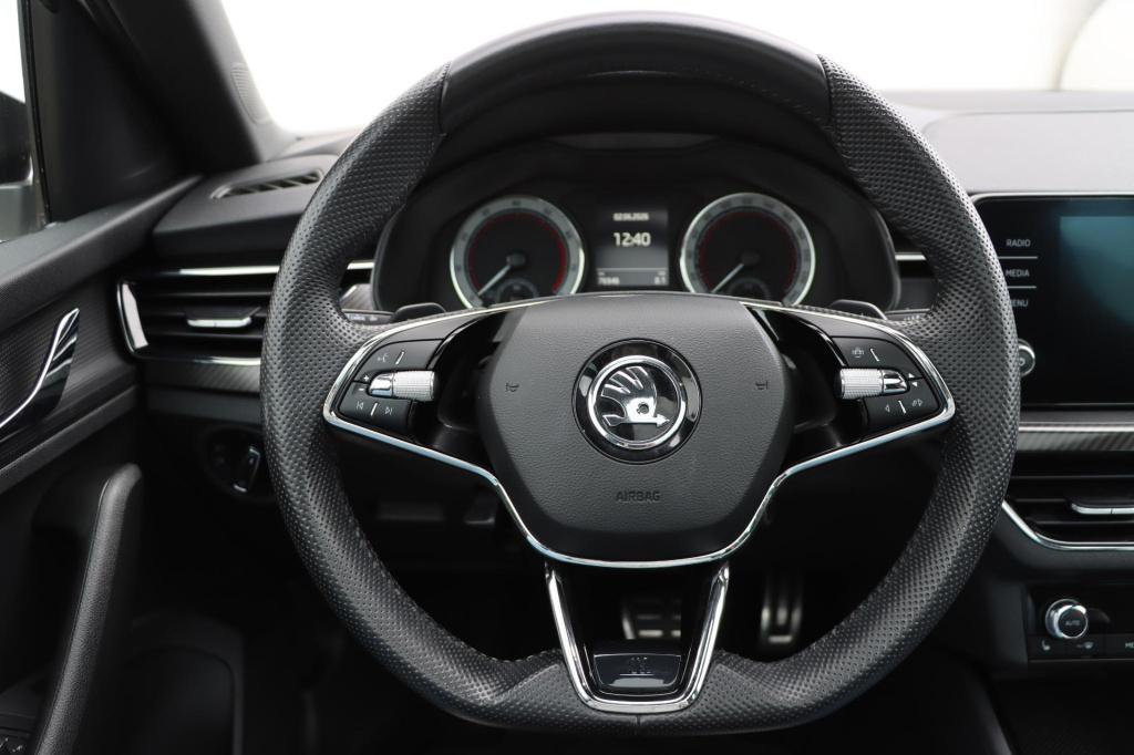 Skoda Kamiq 1.0 tsi monte carlo 110pk dsg7