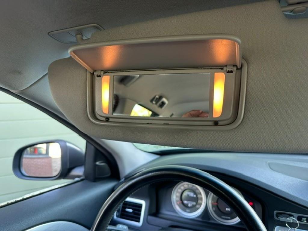 Volvo V70 1.6 t4 summum navi trekhaak