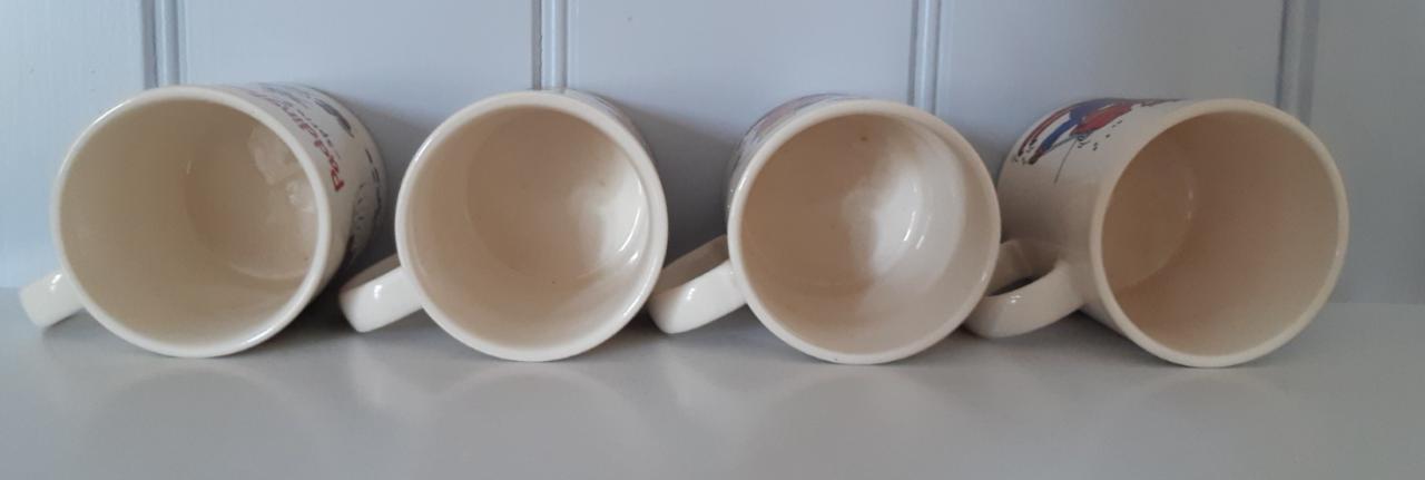 Set van 4 Paddington Beer mokken uitgave Douwe Egberts