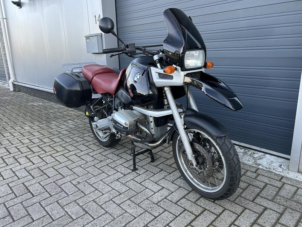 BMW R850GS uit 1999 met slechts 61dkm, kofferset, rijklaar €3250,-