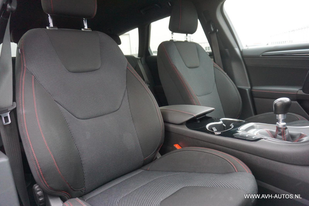 Ford Mondeo wagon 1.5 st line
