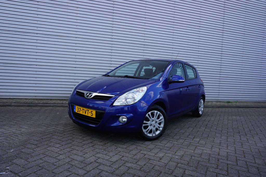 Hyundai I 20 1.2i plus climate / elektr. ramen / nap