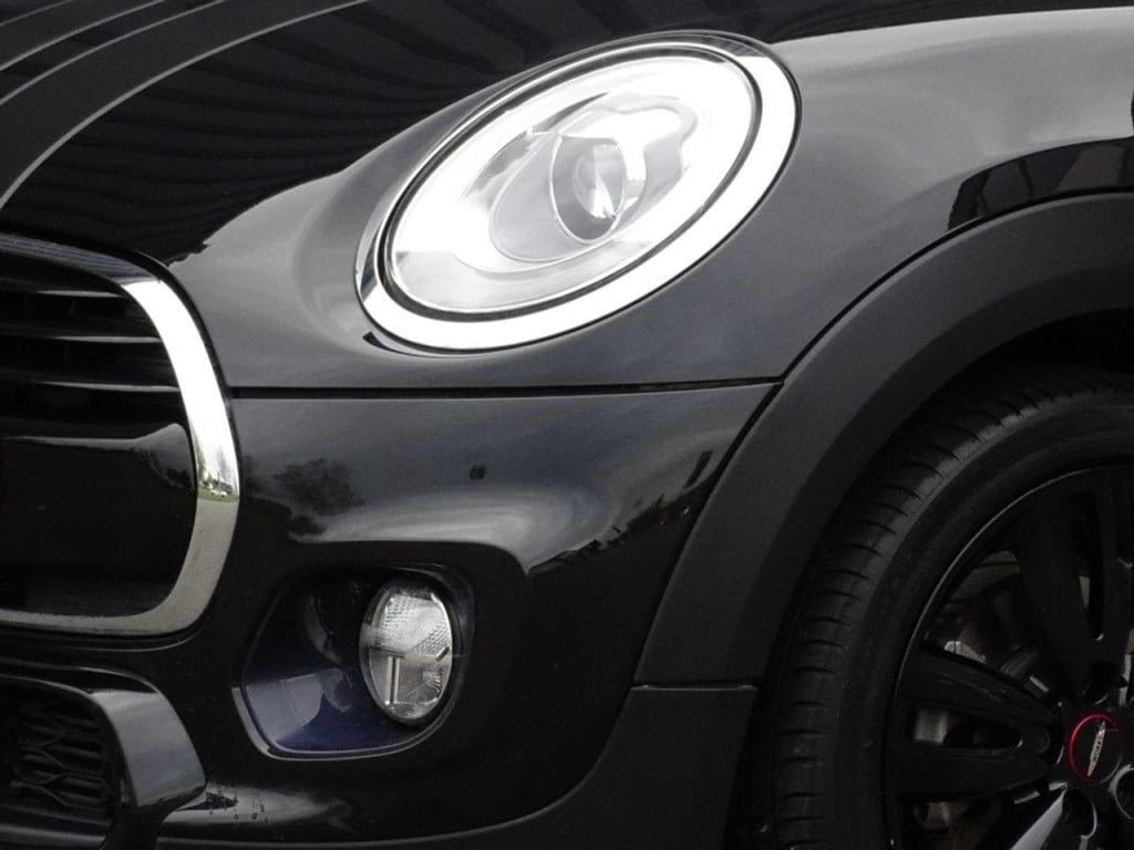 Mini Cooper mini 1.5 serious business automaat | jcw pack | king's cross