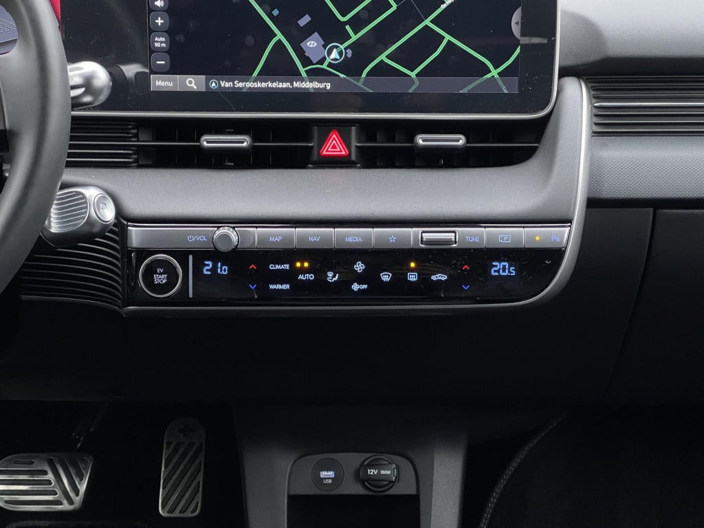 Hyundai Ioniq 5 lounge awd 77.4 kwh hyundai ioniq 5 lounge awd 77 kwh panor