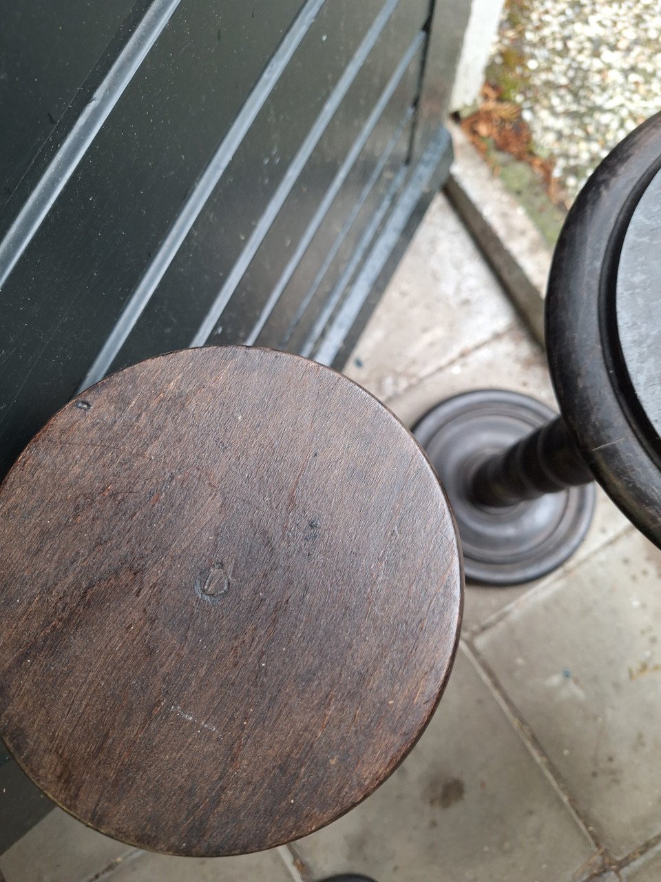 2 houten standaards